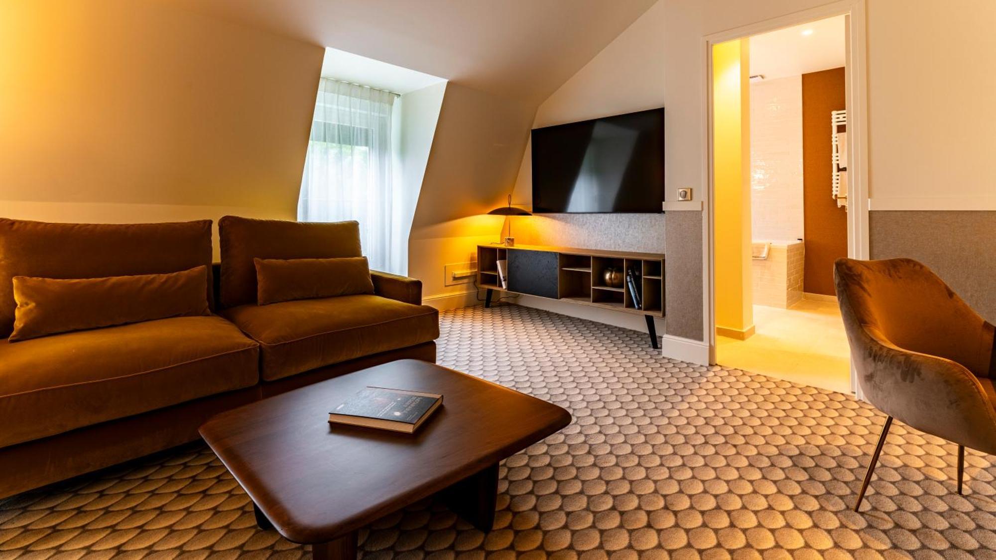 Continental Hotel 4*